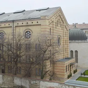 Synagogue View Budapest